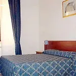 فندق مبيت وإفطار Amoromaonline روما