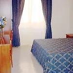Amoromaonline 5* Rom